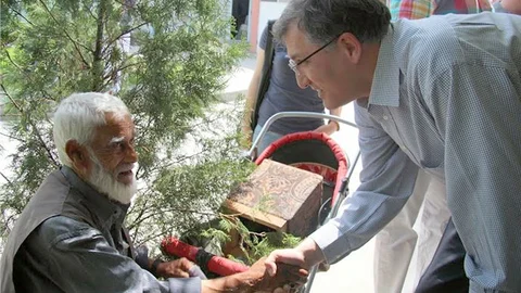 Bursa'da Yaşlılara Destek Sözü