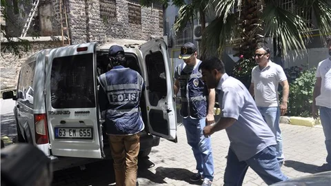 Şanlıurfa'da 16 Kilo Eşya Ele Geçirildi