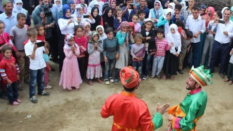 Bitlis'te Tiyatro Gösterisi Düzenlendi