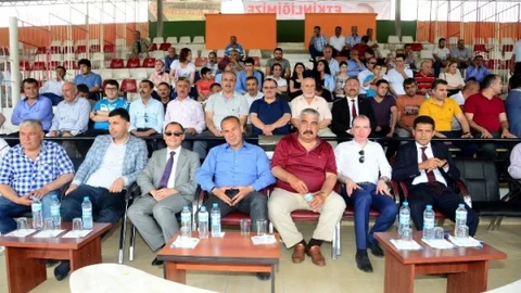 Kozan'da Güreş Şenliği Yapıldı