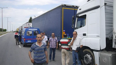 Edirne'de TIR Şoförlerinin Sorunları Artıyor