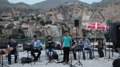 Hasankeyf'te Müzik Yarışması Düzenlendi