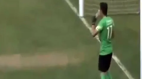 Çin'de Kaleci Su İçerken Gol Yedi