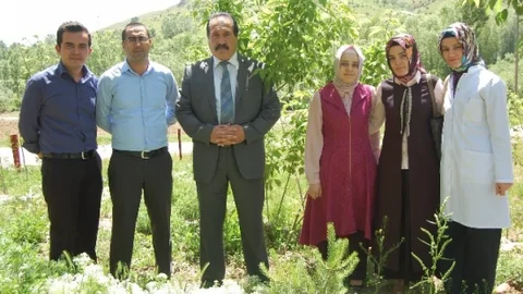 Muş'ta Öğrenciler İçin Fidan Dikimi