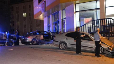 Gaziantep'te Silahlı Kovalamaca Trafik Kazasına Yol Açtı