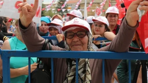 Kırşehir'de MHP Adayları Seçmenle Buluştu