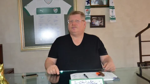 Bursaspor'a Yıldız Futbolcu Geliyor