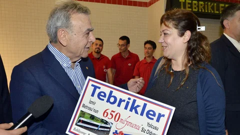 İzmir Metrosu 650 Milyonuncu Yolcusunu Ağırladı