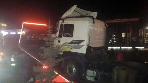 CHP Seçim TIR'ı Erzurum'da Kaldırıldı