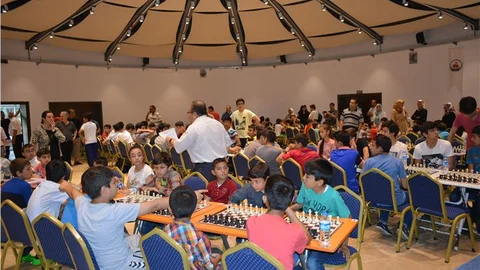 Kozan'da Satranç Turnuvası Başladı