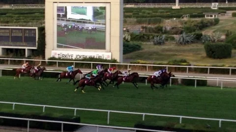 İzmir'de Gözüyılmaz Zafer Kazandı