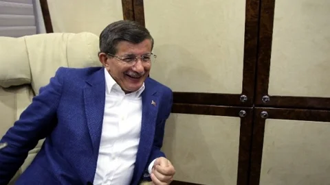 Başbakan Davutoğlu'ndan Kılıçdaroğlu'na Eleştiri