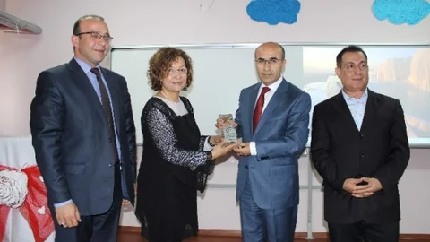 Adıyaman Valisi'ne Uluslararası Ödül Verildi