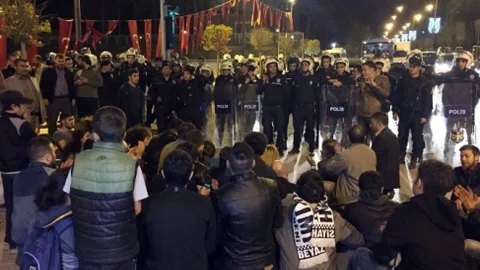Erzurum'da CHP TIR'ı Kaldırıldı