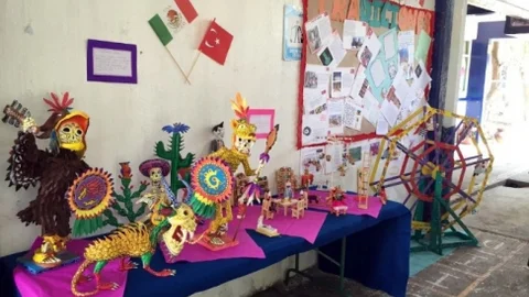 Meksiko City'deki Türkiye İlkokulu'na Destek