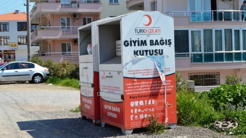Balıkesir Ayvalık'ta Bağış Kutuları Sorunu