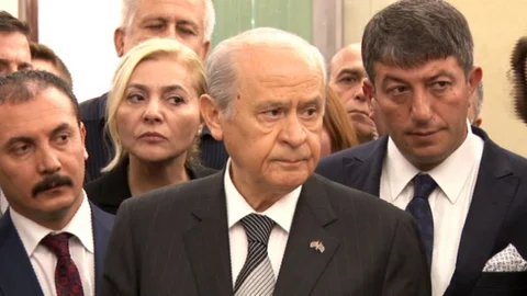 Devlet Bahçeli’den Diyanet’e İstifa Çağrısı