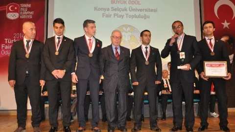 Selçuk Üniversitesi Fair Play Ödülü Aldı