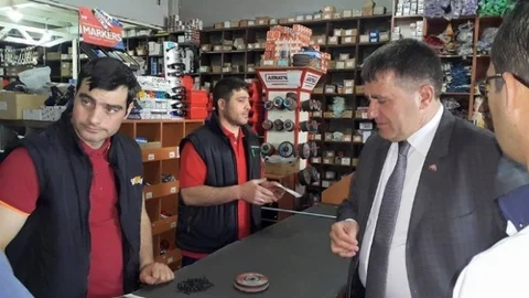 MHP Adayları Esnafın Sorunlarını Dinledi