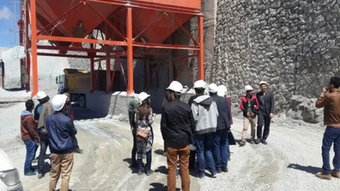 Bitlis'te Öğrencilerden Teknik Gezi