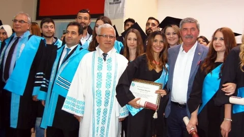 Bandırma'da Mezuniyet Heyecanı