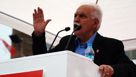 Doğu Perinçek Edremit'te Konuştu