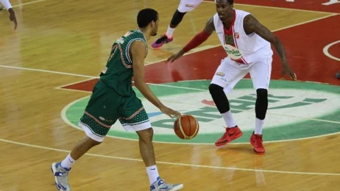 Pınar Karşıyaka Yarı Finale Yükseldi