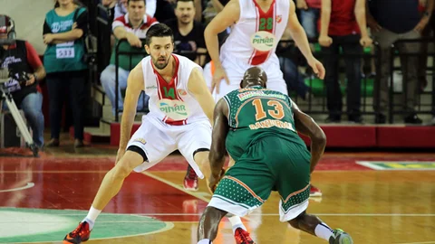 Pınar Karşıyaka Yarı Finale Yükseldi
