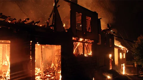 Safranbolu'da Üç Ev Yandı