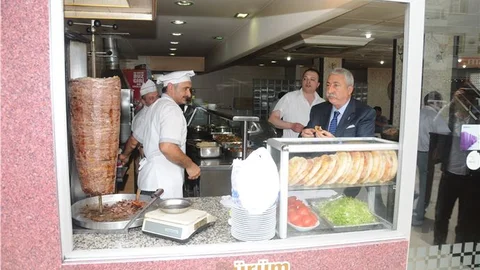 Yemek Çeklerindeki Yüksek Komisyon Oranları Tartışma Yarattı