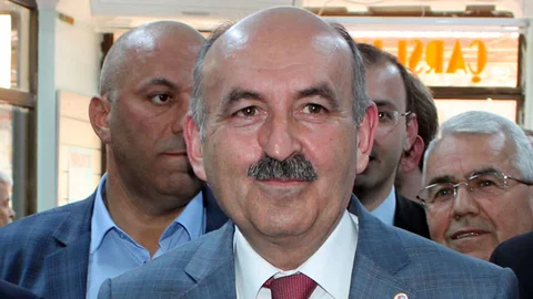 Sağlık Bakanı Müezzinoğlu'ndan Sandık Çağrısı