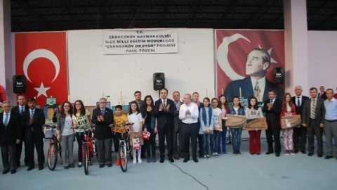 Çerkezköy'de Eğitimde Başarılar Ödüllendirildi