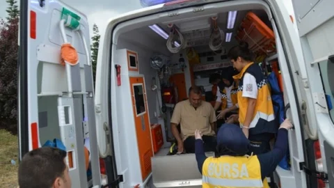 Bursa'da Motosiklet Kazasında Kask Hayat Kurtardı