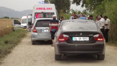 Adana'da Kamyonette Ceset Bulundu