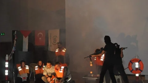 Mavi Marmara Tiyatro Oyunu Seydişehir'de Sahnelendi