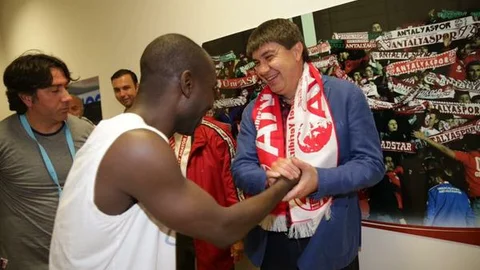 Antalya'da Futbol Transfer İddiası