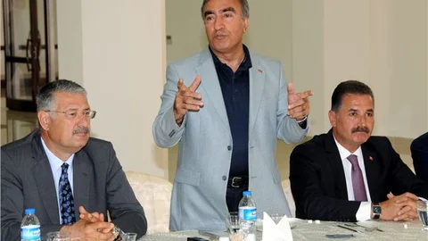 MHP'li Öztürk Bugüne kadar hangi cumhurbaşkanı meydanlara inip oy istedi?