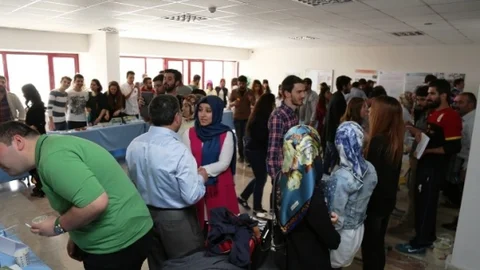 Gıda Mühendisliği Öğrencileri Ürünlerini Tanıttı
