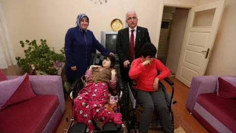 Eskişehir'de Engelli Kardeşlere Destek Ziyareti