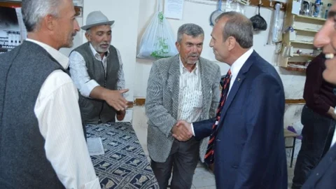 Tevfik Topçu'ya Mustafakemalpaşa'da İlgi