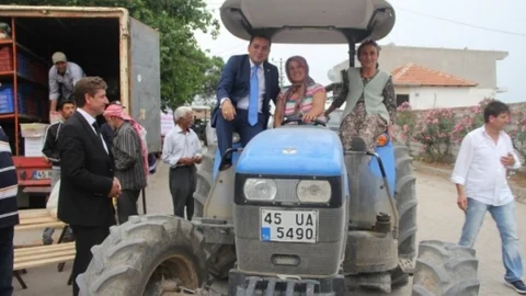 Hasan Eryılmaz Saruhanlı'da Çiftçilerle Görüştü