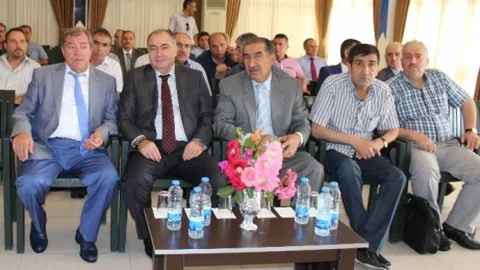 Adana'da Sendikalar Üzerinde Tartışma