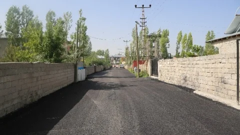 Tuşba'da Asfalt Çalışmaları Başladı