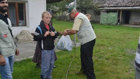 Manisa'da İHH Yardım Faaliyetleri
