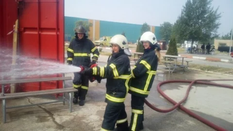 Hollandalı Öğrenciler Kocaeli İtfaiyesi'nde Staj Yaptı