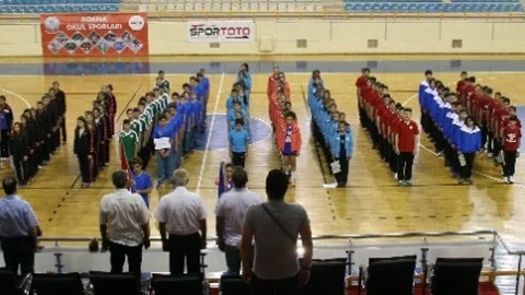 Yüreğir'de Hentbol Türkiye Finalleri