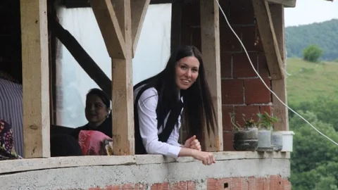 Çiğdem Karaaslan İnsana Değer Veriyor