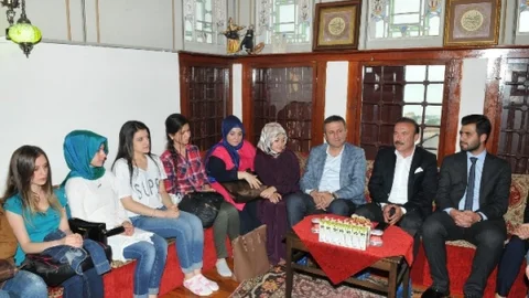 İzmit'te Gençlerle Buluşma