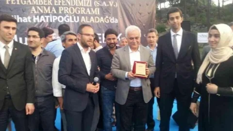 Adana Aladağ'da Nihat Hatipoğlu İzdihamı