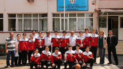 Samsunlu Öğrenciler Türkiye Şampiyonu Oldu